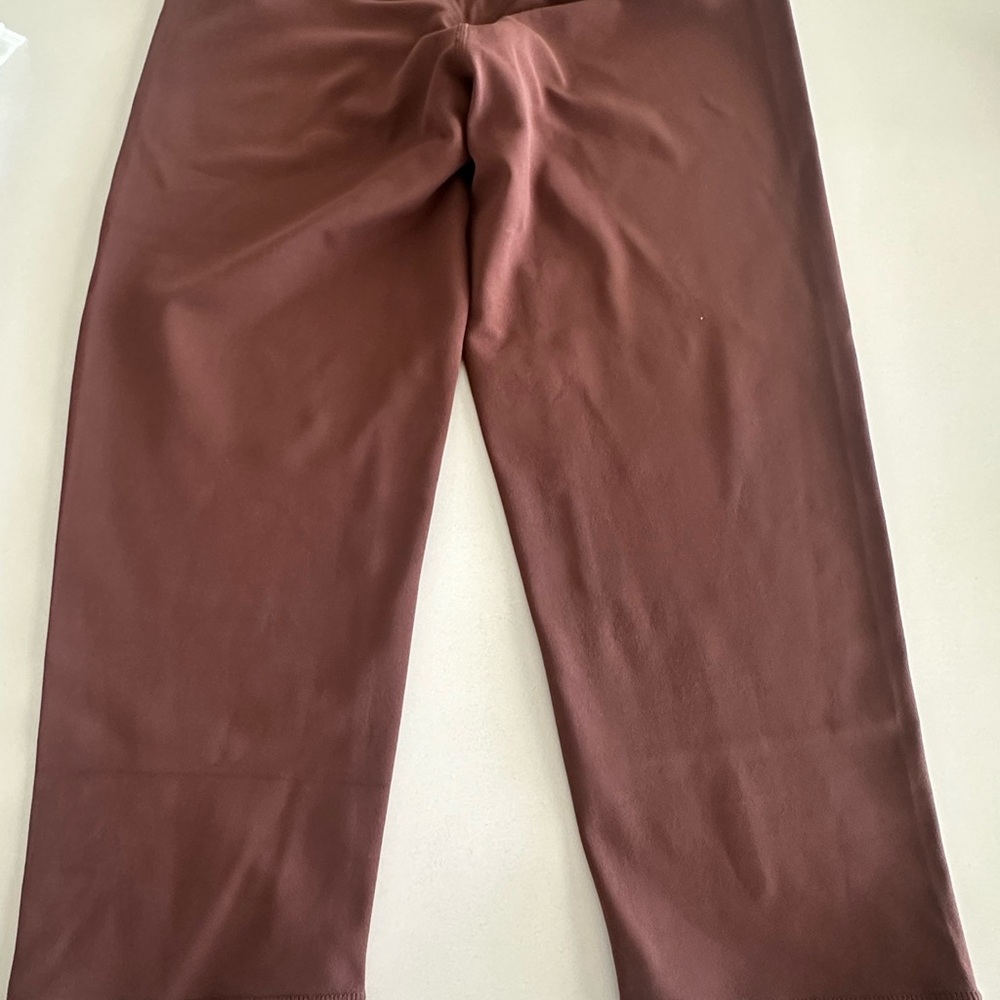 Oner active soft motion brown capri leggings - Picture 3 of 4